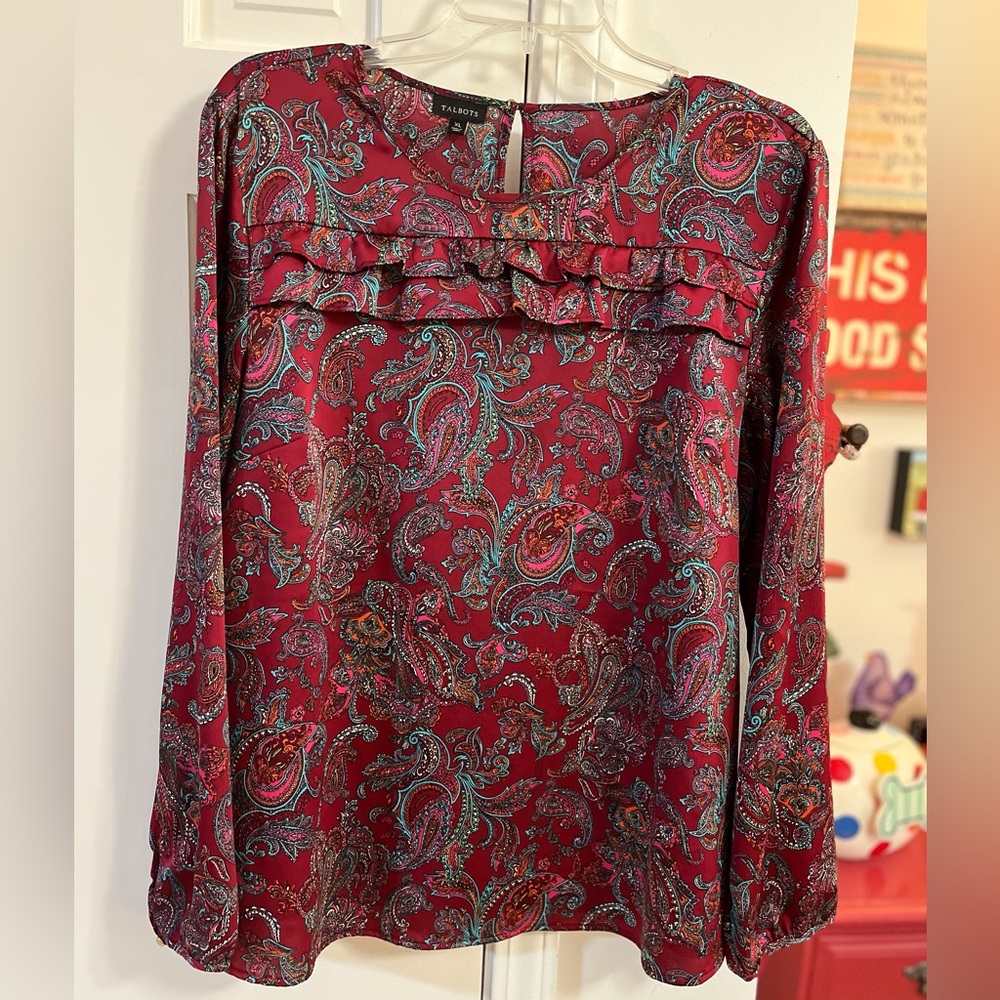Talbots Size XL Paisley Top
A21